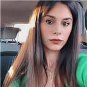 Cerchi un tutor per ripetizioni? Il tuo italiano non è più perfetto come una volta e vuoi praticarlo o hai bisogno di alcuni chiarimenti? Non esitare a contattarmi, cercherò di venire incontro alle tue esigenze nel modo migliore possibile!